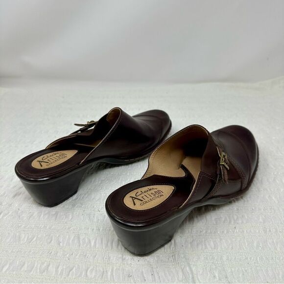 Clark’s Leather Clogs- Size 8 - Picture 5 of 13